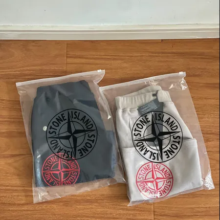 ストーンアイランド ショートパンツ