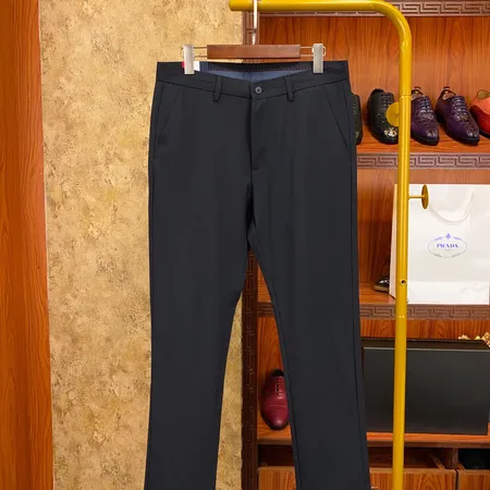 プラダ カジュアルパンツ