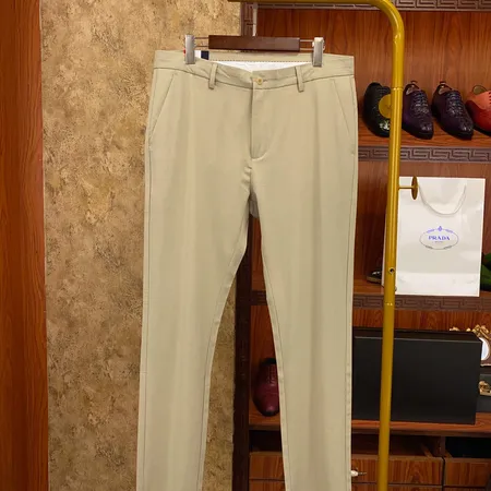プラダ カジュアルパンツ
