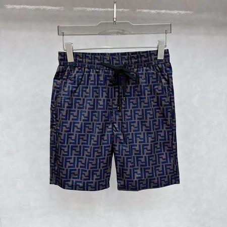 フェンディ ショートパンツ