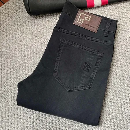 ジバンシィ ジーンズ