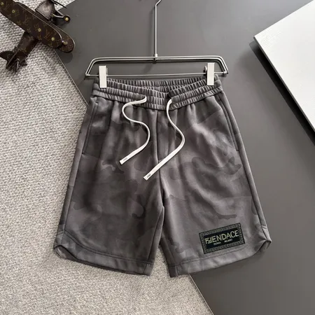 ヴェルサーチ ショートパンツ