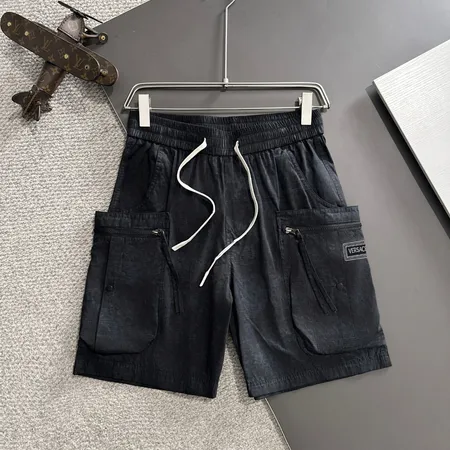 ヴェルサーチ ショートパンツ