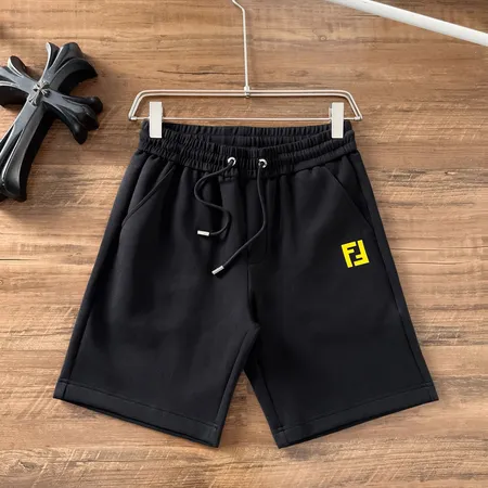 フェンディ ショートパンツ