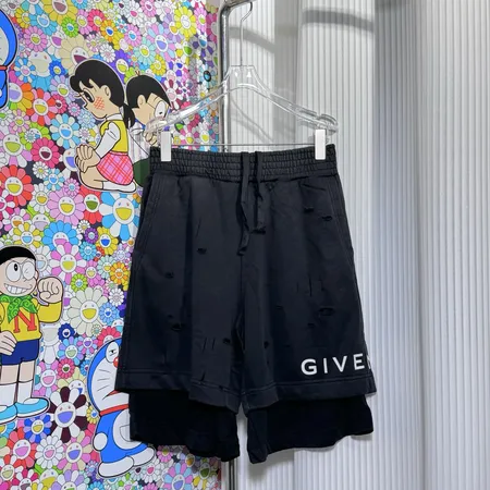 ジバンシィ ショートパンツ