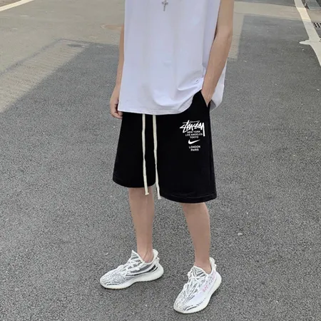 ステューシー ショートパンツ