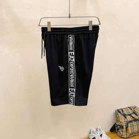 アルマーニ ショートパンツ