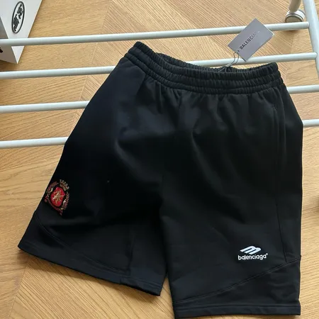 セリーヌ ショートパンツ