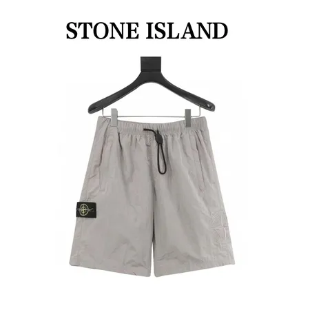 ストーンアイランド ショートパンツ