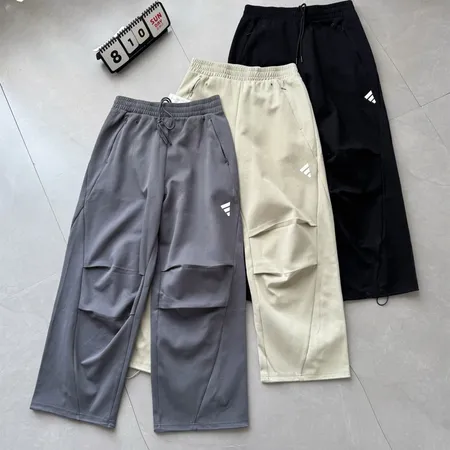 アディダス カジュアルパンツ