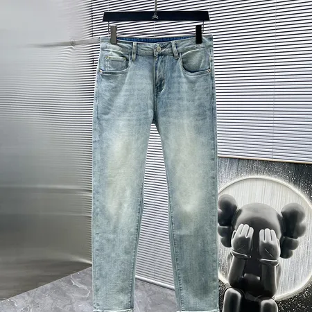 フェラガモ ジーンズ