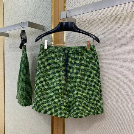 ルイヴィトン ショートパンツ