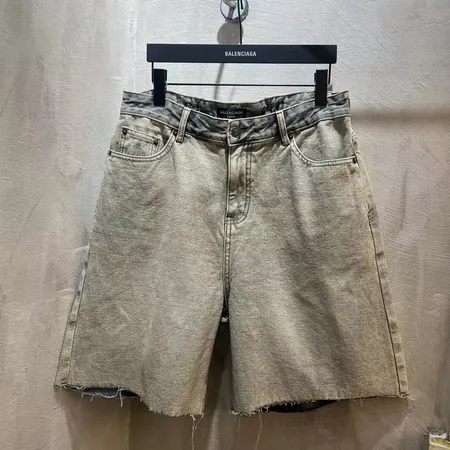 バレンシアガ ショートパンツ