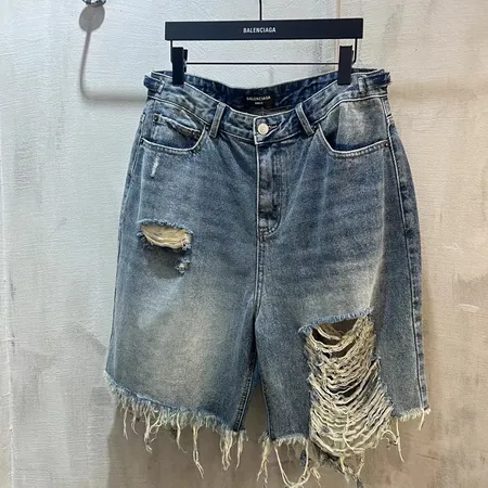 バレンシアガ ショートパンツ