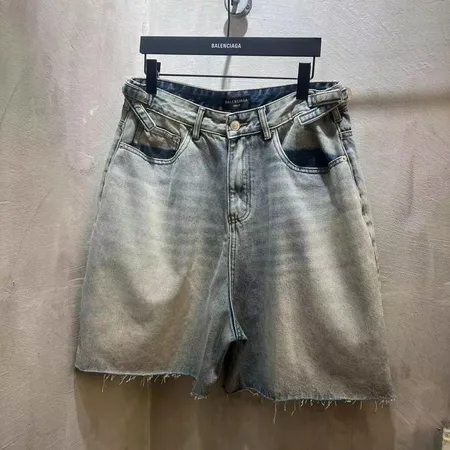 バレンシアガ ショートパンツ