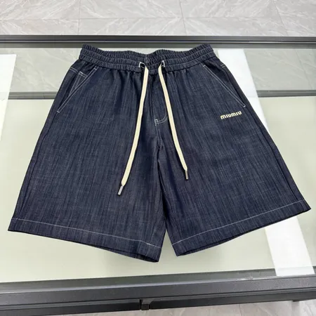 ミュウミュウ ショートパンツ