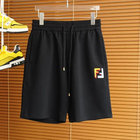 フェンディ ショートパンツ