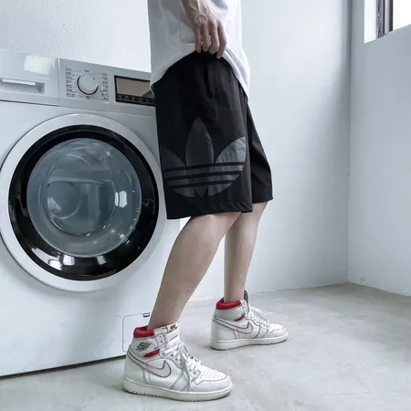 アディダス ショートパンツ