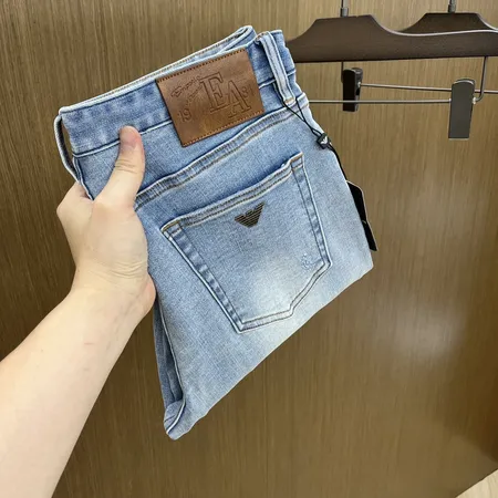 アルマーニ ジーンズ