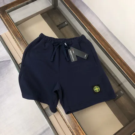 ストーンアイランド ショートパンツ