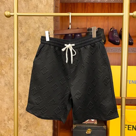 フェンディ ショートパンツ