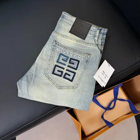 ジバンシィ ジーンズ