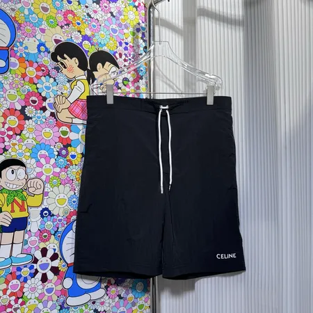 セリーヌ ショートパンツ