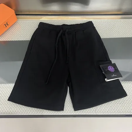 ストーンアイランド ショートパンツ