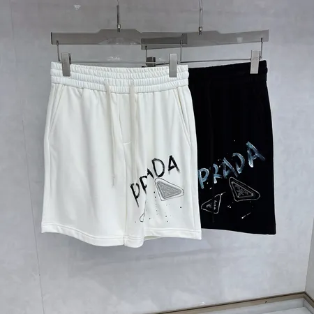 プラダ ショートパンツ