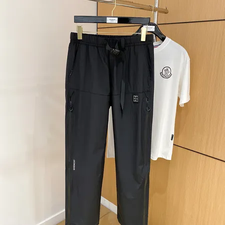 ジバンシィ カジュアルパンツ