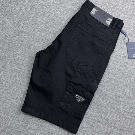 プラダ ショートパンツ