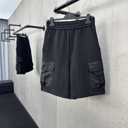 プラダ ショートパンツ