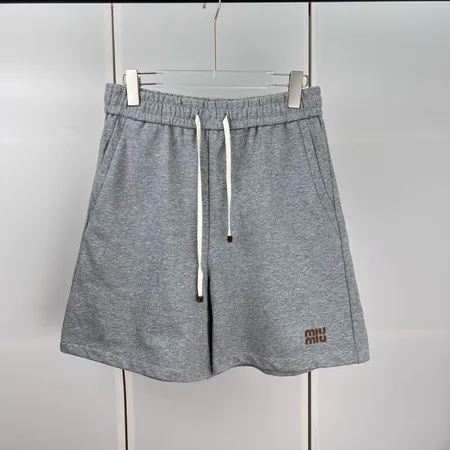 ステューシー ショートパンツ