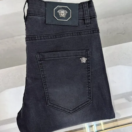 ヴェルサーチ ジーンズ