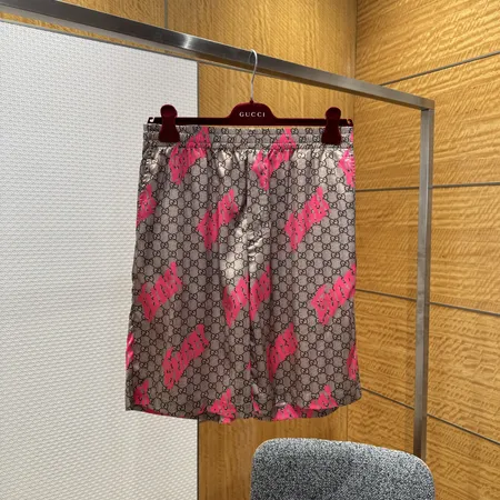 グッチ ショートパンツ