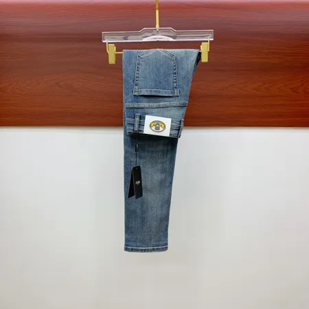 フェンディ ジーンズ