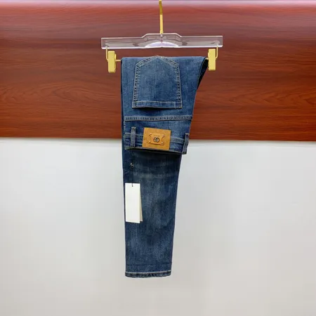 グッチ ジーンズ