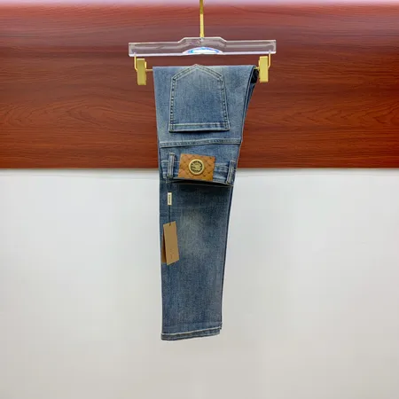 バーバリー ス ジーンズ