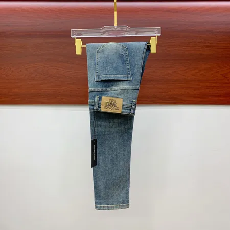 アルマーニ ジーンズ