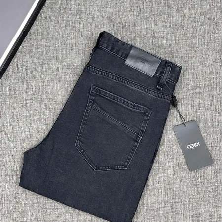 フェンディ ジーンズ