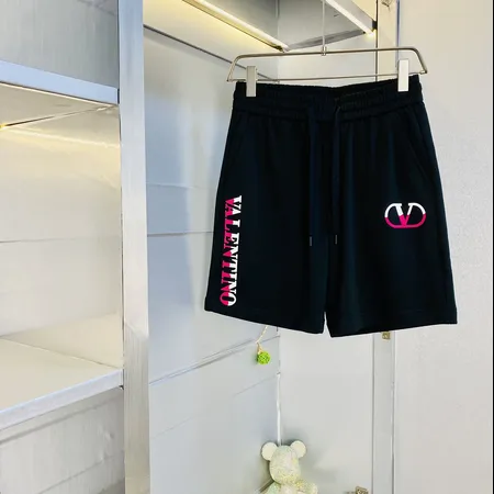 ヴァレンティノ ショートパンツ