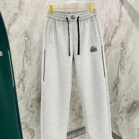 グッチ トレーニングパンツ