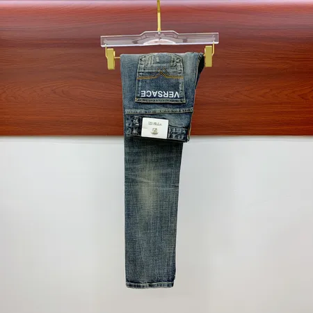 ヴェルサーチ ジーンズ