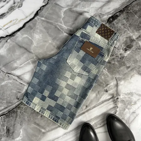 ルイヴィトン ショートパンツ