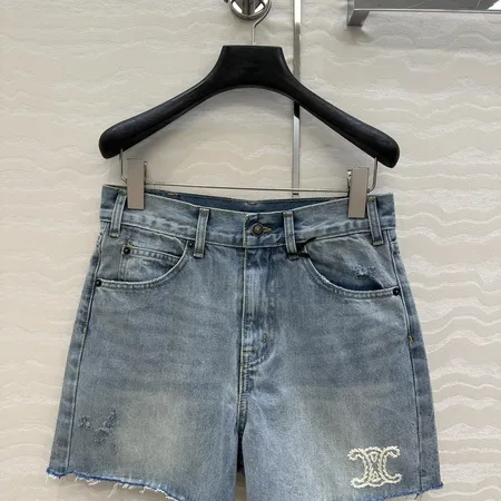 セリーヌ ショートパンツ