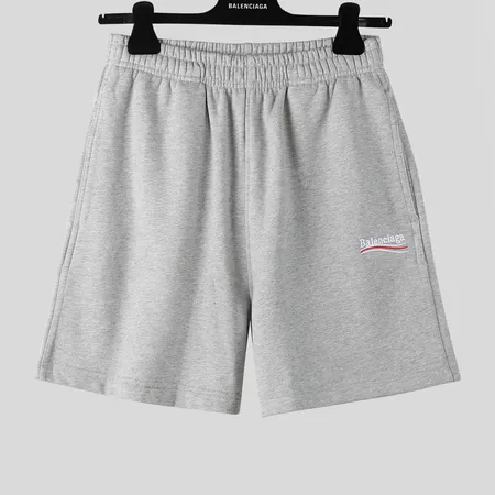 セリーヌ ショートパンツ