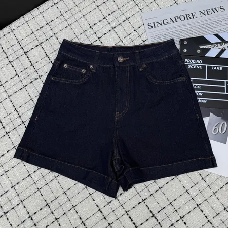 ロエベ ショートパンツ