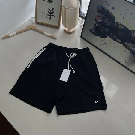 ナイキ ショートパンツ