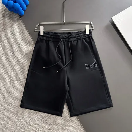 フェンディ ショートパンツ