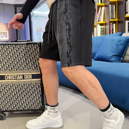 ルイヴィトン ショートパンツ